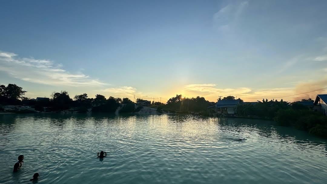 Danau Biru